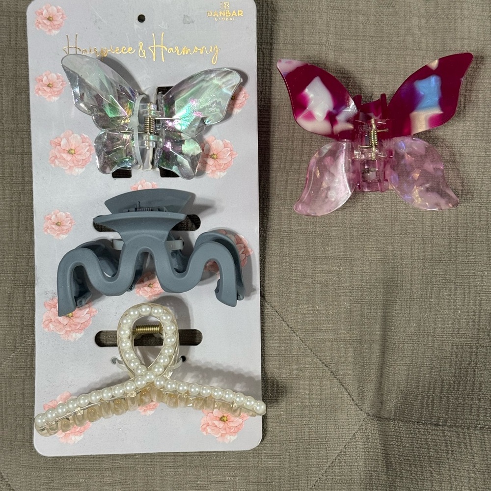 Hair clips